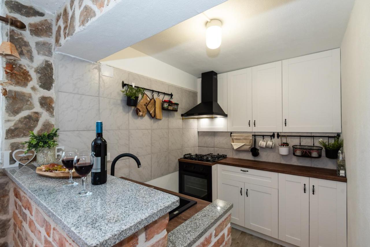 Holiday Home Juli With Jacuzzi Šibenik Екстериор снимка