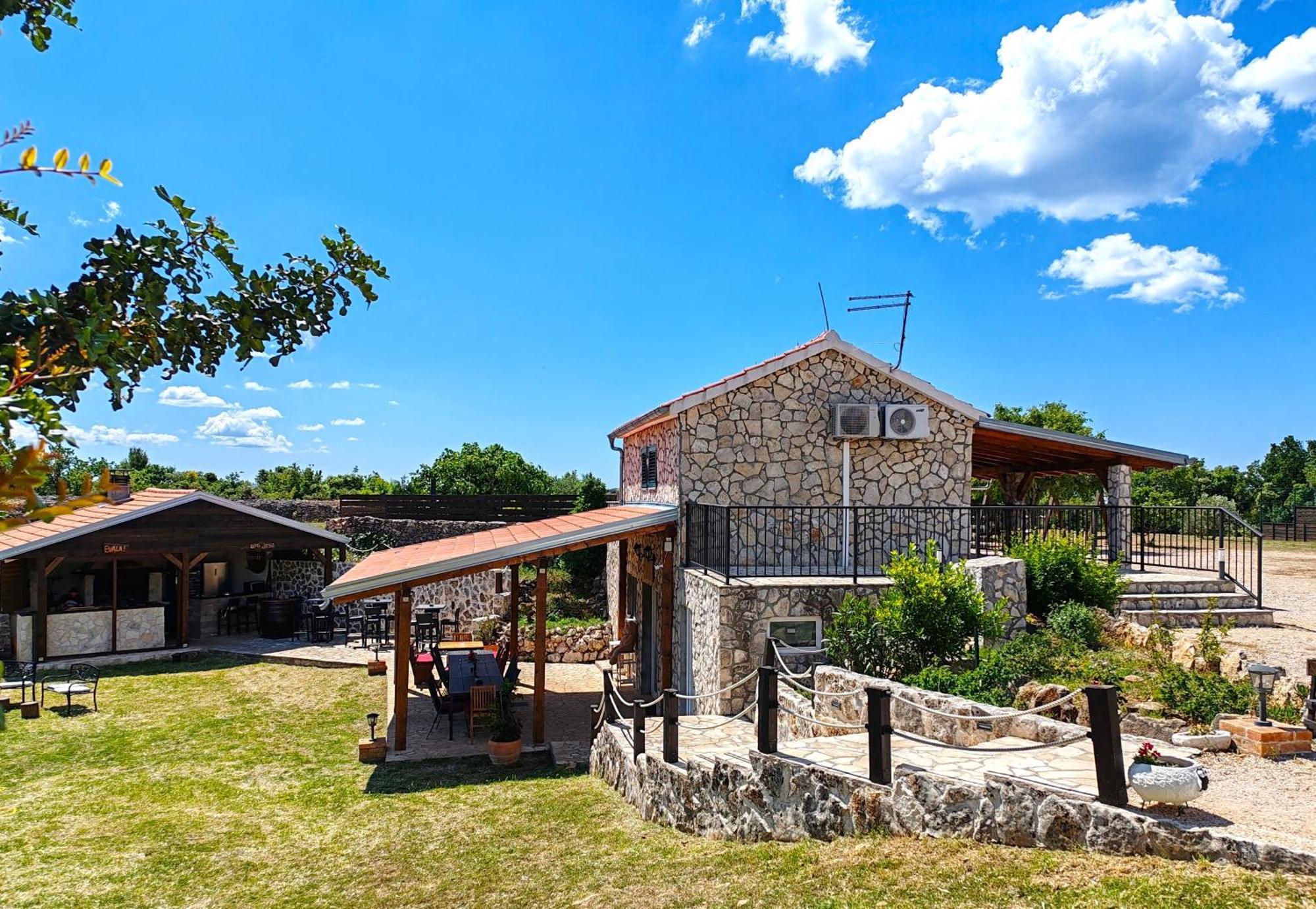 Holiday Home Juli With Jacuzzi Šibenik Екстериор снимка