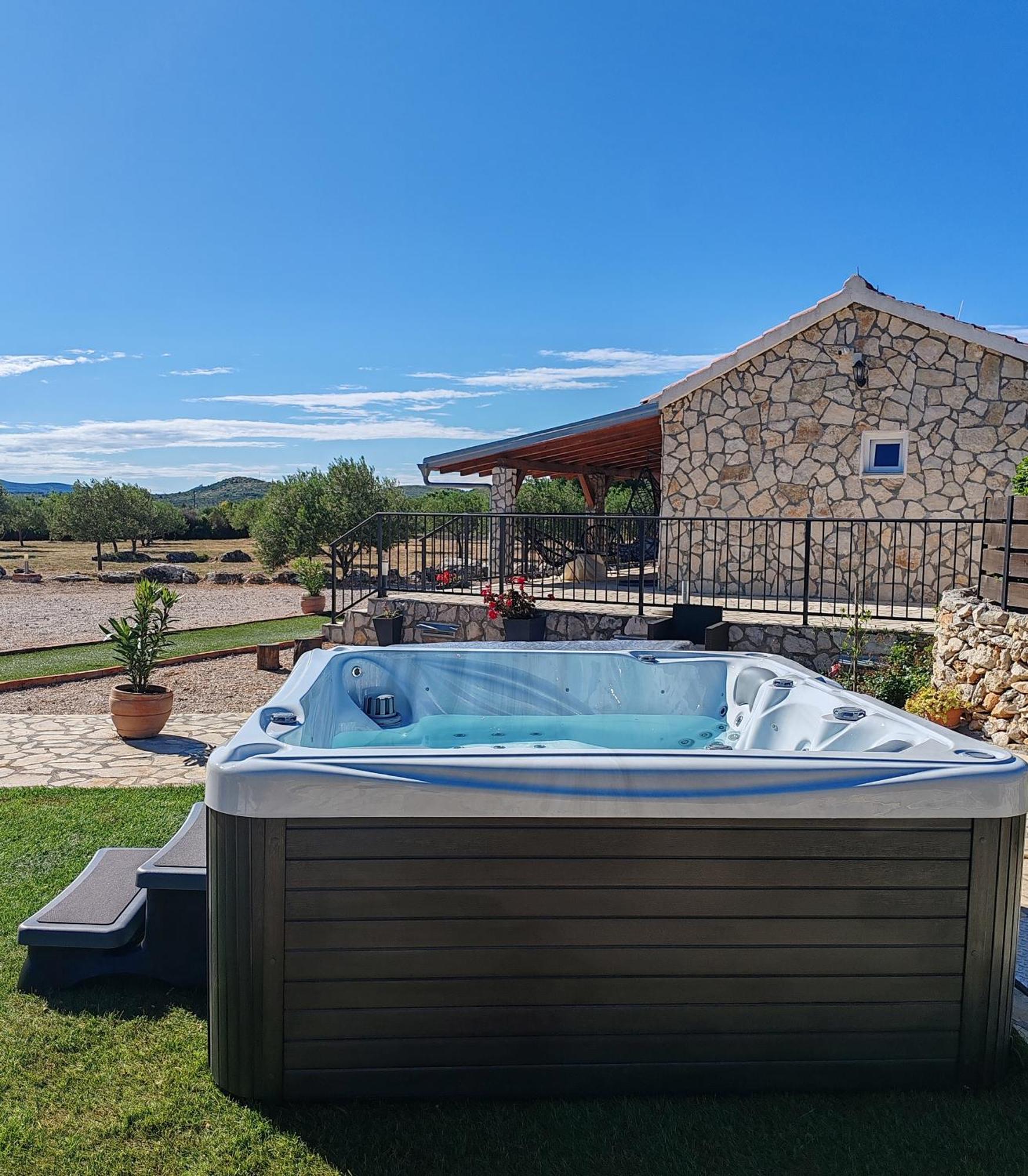 Holiday Home Juli With Jacuzzi Šibenik Екстериор снимка