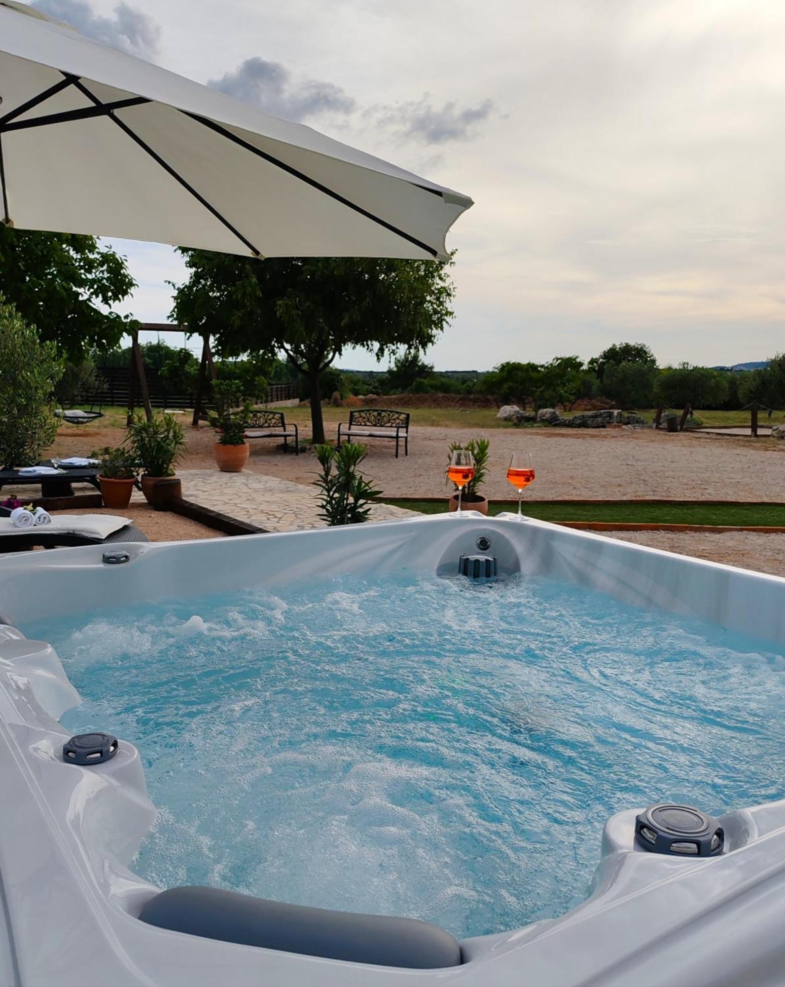 Holiday Home Juli With Jacuzzi Šibenik Екстериор снимка
